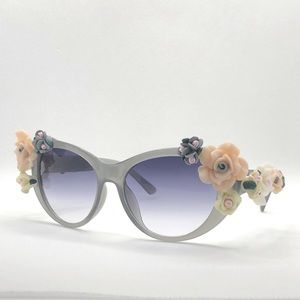 Retro Vintage Style Cat Eye Flowers Sunglasses